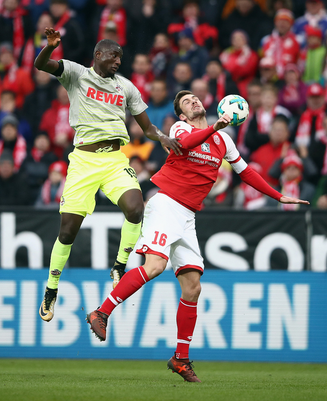 包含美因茨球员在比赛中表现出彩，成为指标性人物的词条