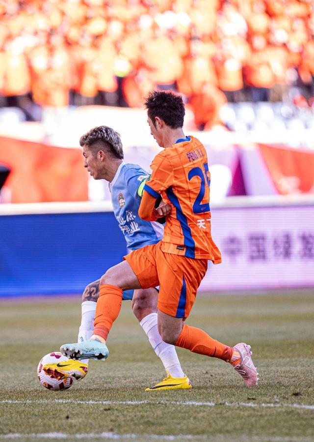 河南队在对决中顽强抵抗，逆转对手获胜的简单介绍