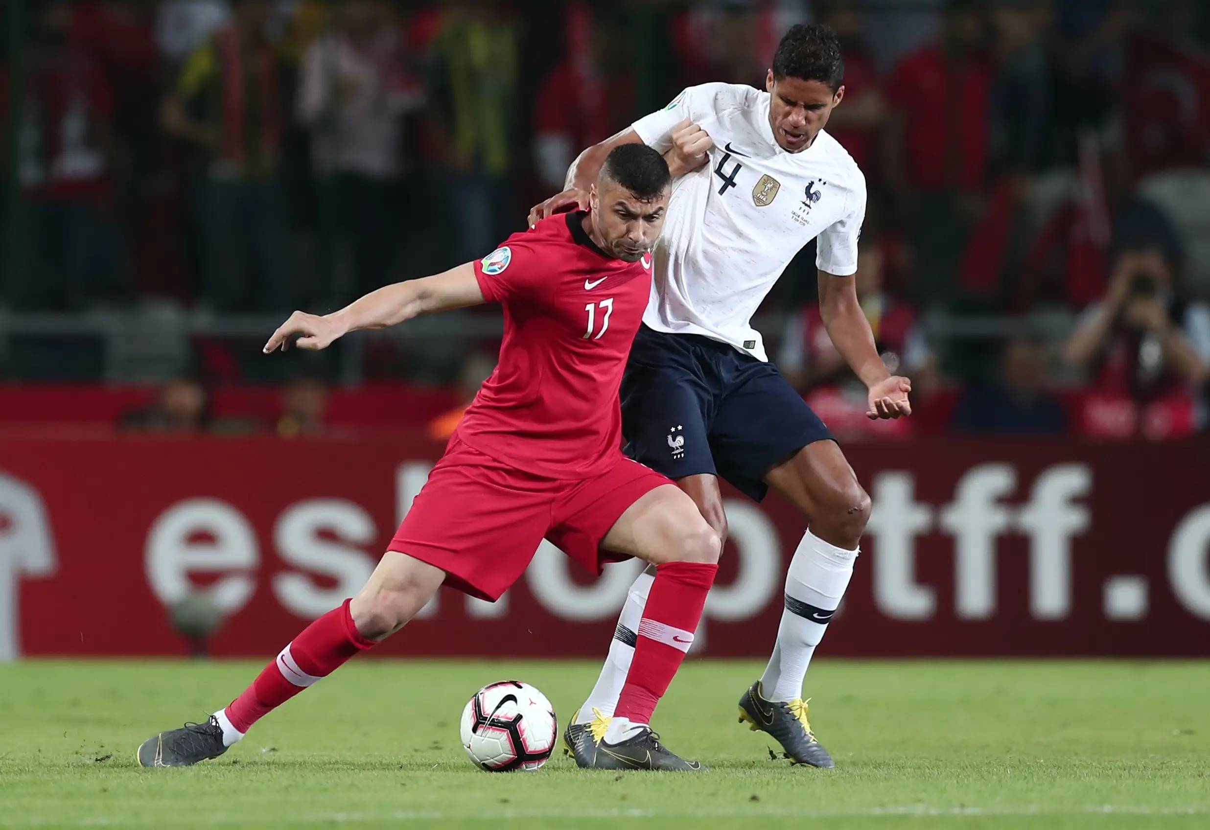 英格兰击败斯洛伐克队，晋级欧国联四强的简单介绍