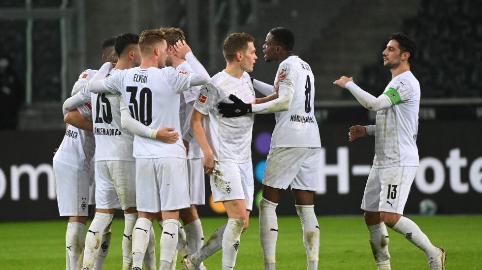 包含巨人之战，霍芬海姆激战门兴格拉德巴赫的词条