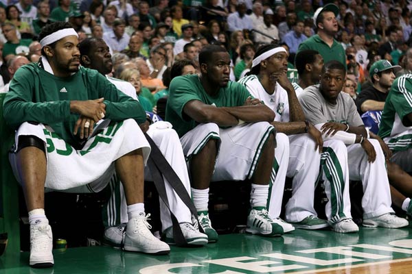 关于洞穴队擒下大城市魔术再添一胜的信息