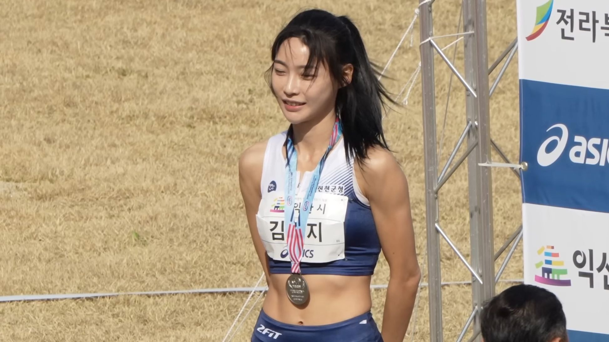 包含生死瞬间！卓越运动员无悔拼搏的词条