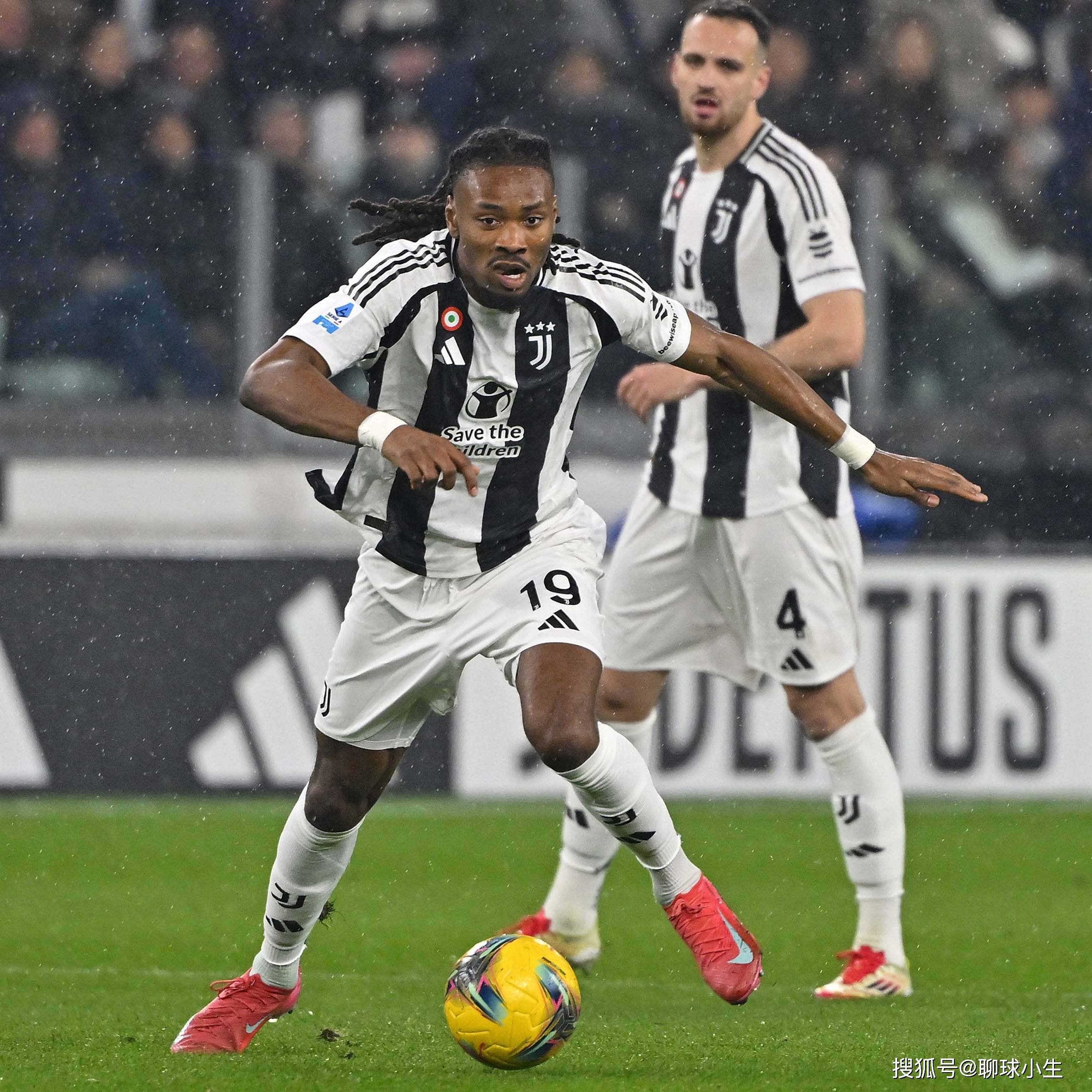 关于基耶利尼因伤缺席尤文图斯比赛的信息