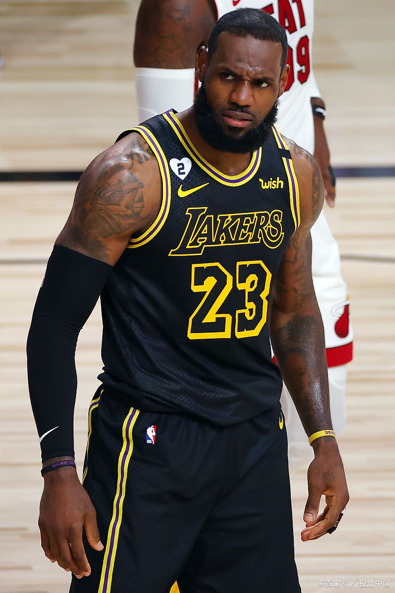 篮球球队战绩出色，卫冕成为热门话题的简单介绍