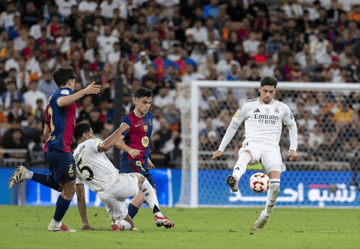 巴尔韦德调整首发阵容，巴萨取得胜利