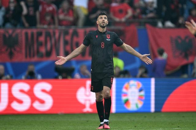 包含克罗地亚将对阵苏格兰，球队雄心勃勃的词条