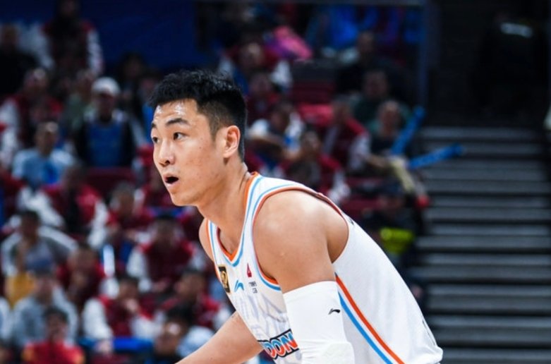 北京首钢主场对战山东队，东西部交锋的简单介绍