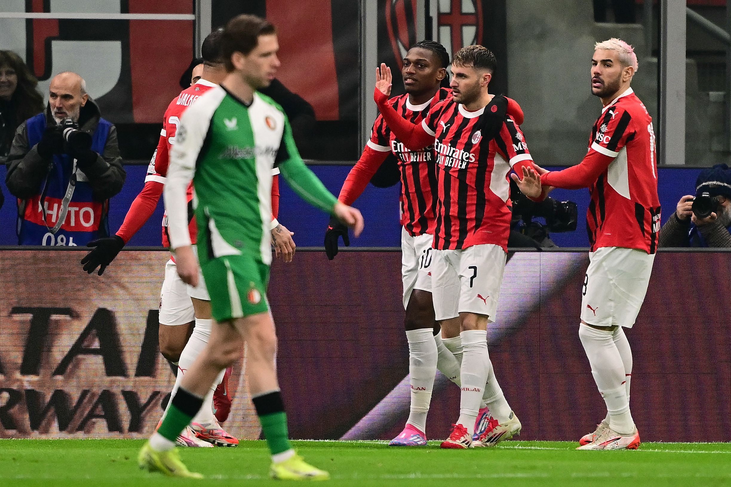 德国遭遇德布劳内爆冷，欧冠局势紧张