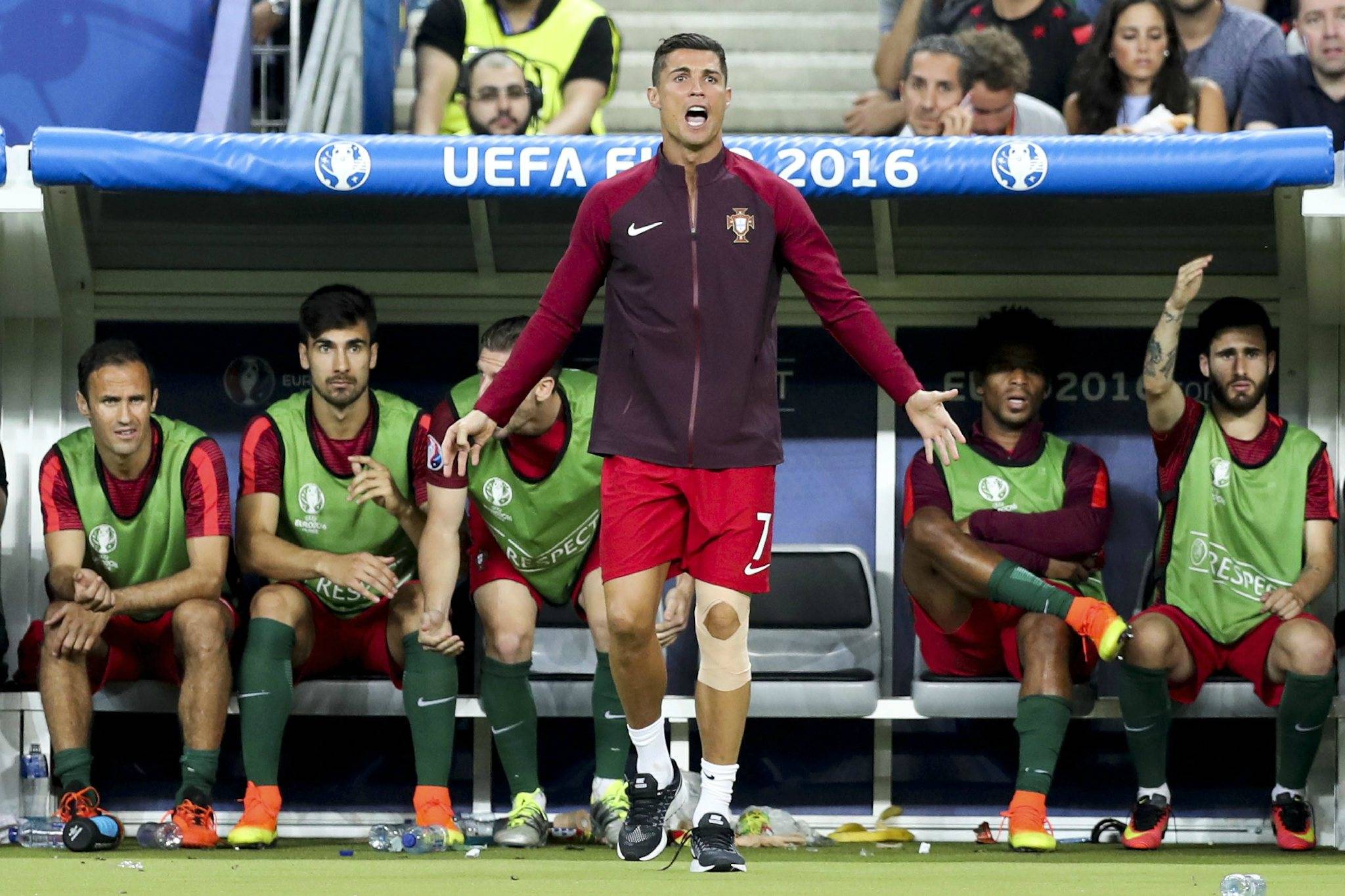 热刺战平皇马，格列兹曼帽子戏法西甲