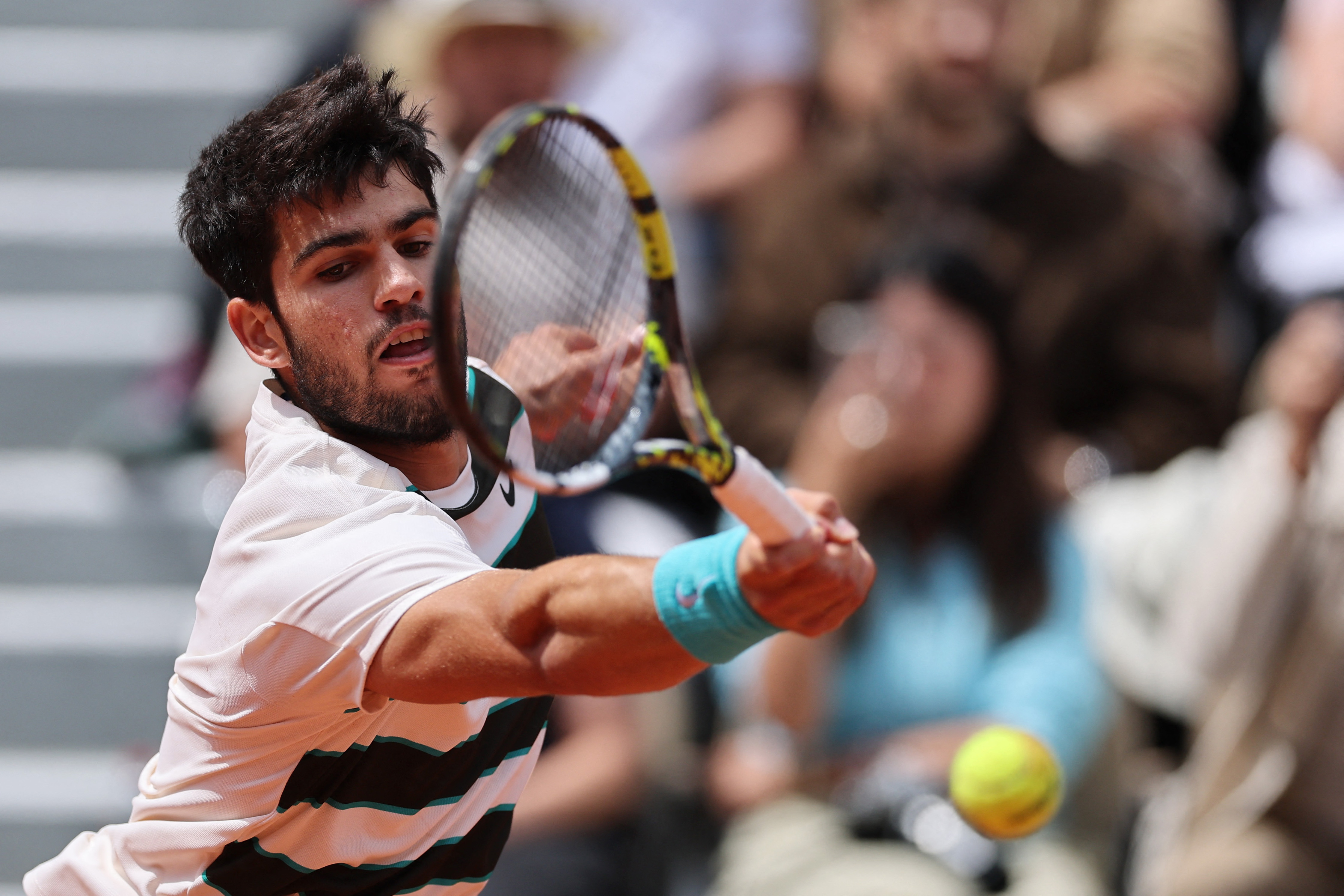 包含世界网球队翻盘欧洲网球队，阿尔卡拉斯打破历史纪录的词条