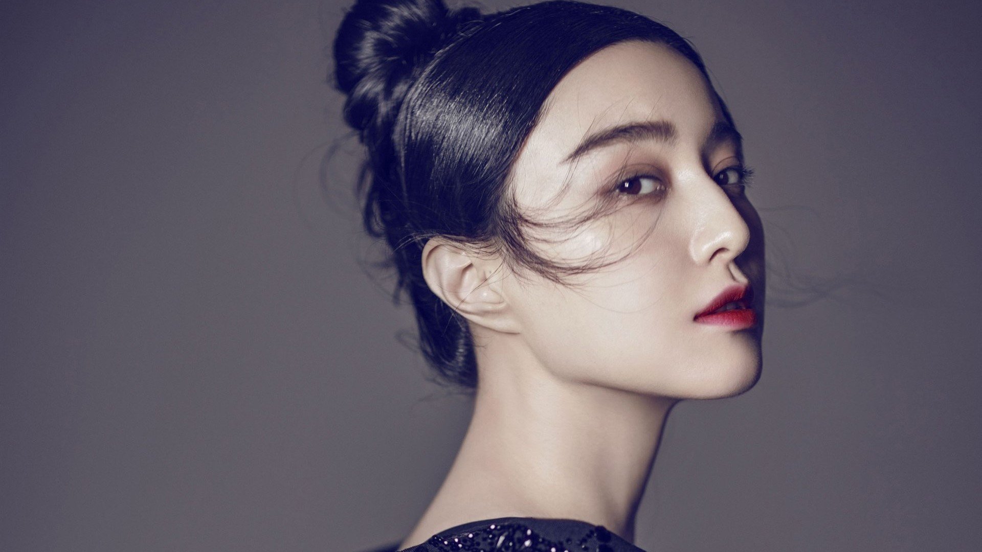 当CBA王者遇上NBA冠军，库里三分雨浇灭广厦反扑，关键战从不手软